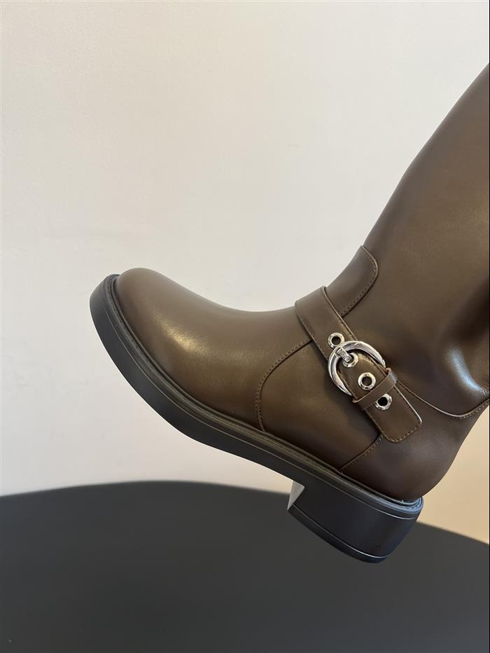 20251128173018939 520